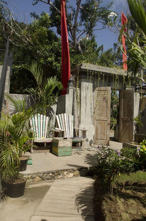 Kakiang Guesthouse Nusa Lembongan  Exterior photo